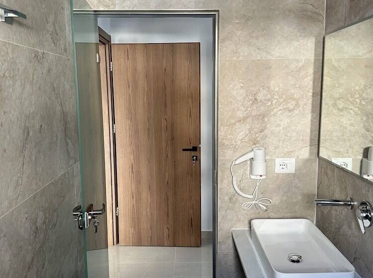 غرفة ديلوكس مطلّة علي البحر, Edola