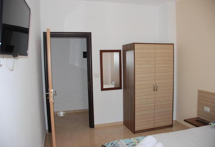 غرفة عائلية ذات إطلالة جانبية على البحر, Edola