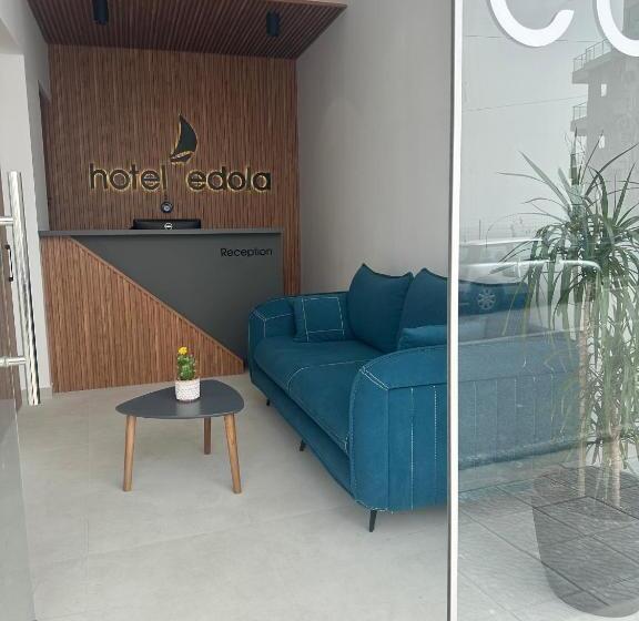 غرفة عائلية ذات إطلالة جانبية على البحر, Edola