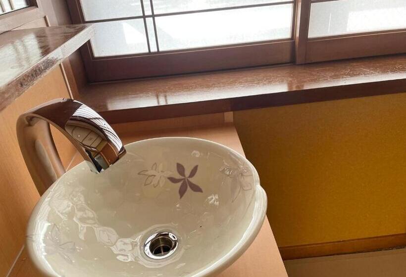 غرفة أساسية, Kinosaki Onsen Hanakouji Saigetsu