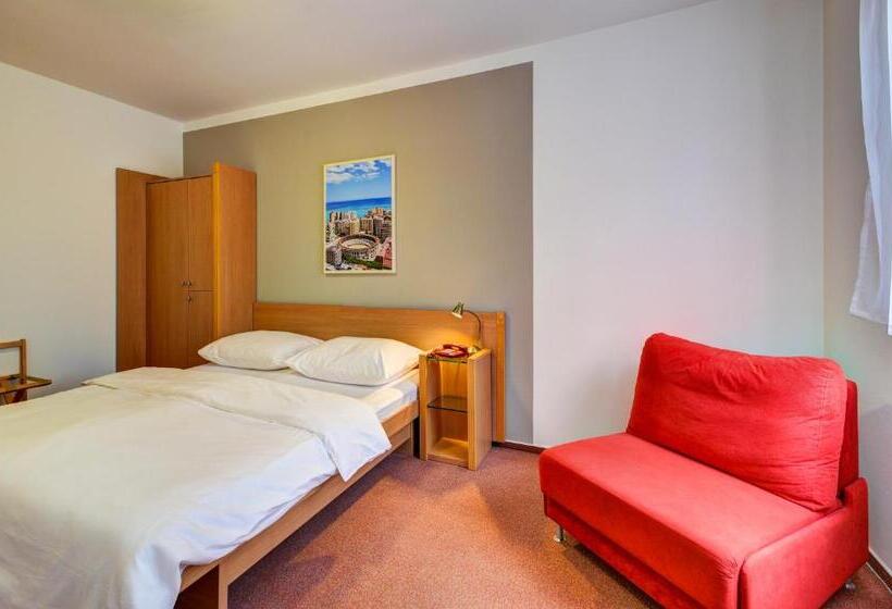 Стандартный Номер Кровать Кинг, Iberia