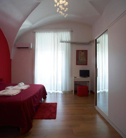 اتاق استاندارد با چشم‌انداز دریا, B&b Favola Mediterranea