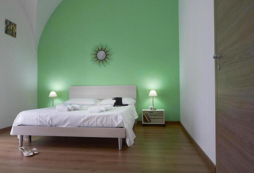 اتاق استاندارد سه نفره, B&b Favola Mediterranea