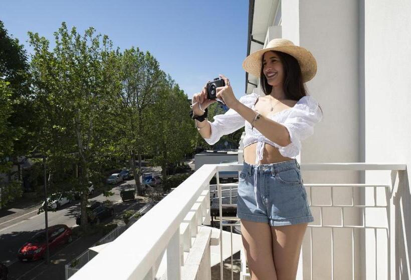 اتاق استاندارد, Milano