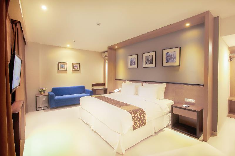 Полулюкс, Montana Premier Senggigi