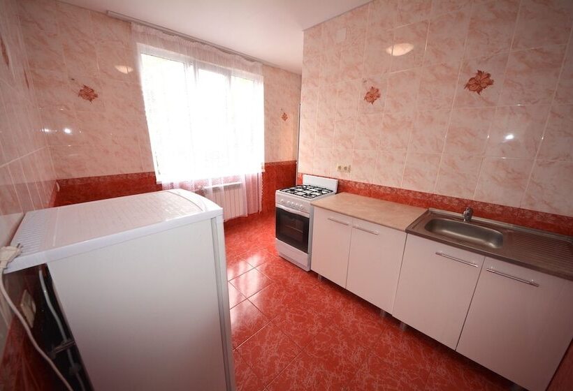 דירת חדר נוף לים, Guest House Irina