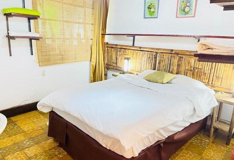 اتاق لوکس, Casa Chapultepec Hostel