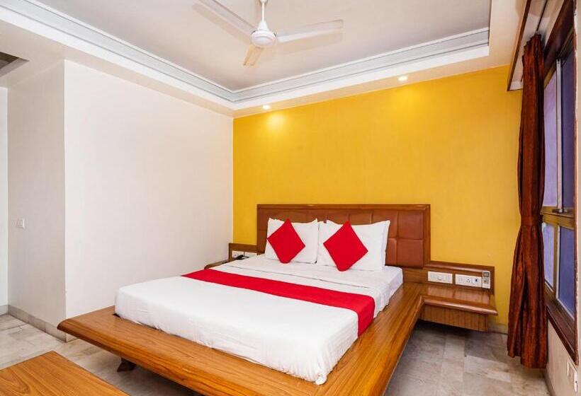 Номер Deluxe, Balwas