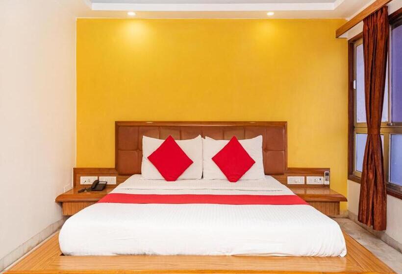 Номер Deluxe, Balwas