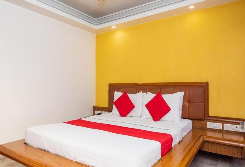 Номер Deluxe, Balwas