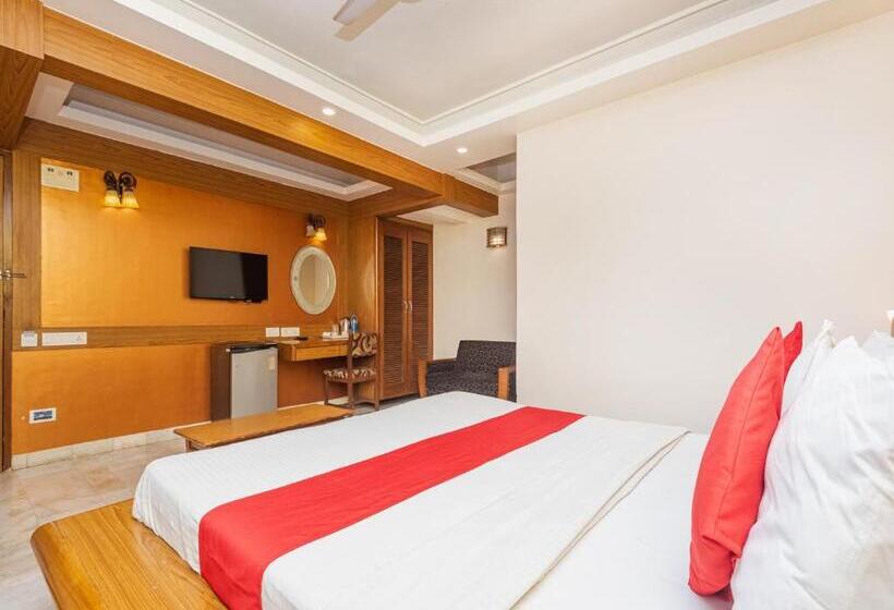 Номер Deluxe, Balwas