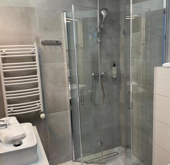 اتاق استاندارد با بالکن, Villa Aronia