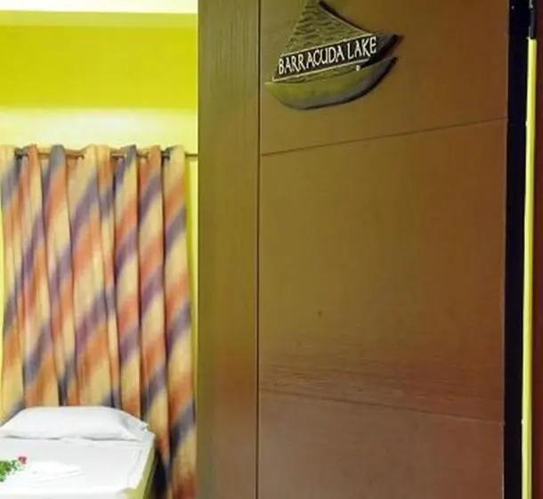 Standard Neljän Hengen Huone, Luis Bay Travellers Lodge
