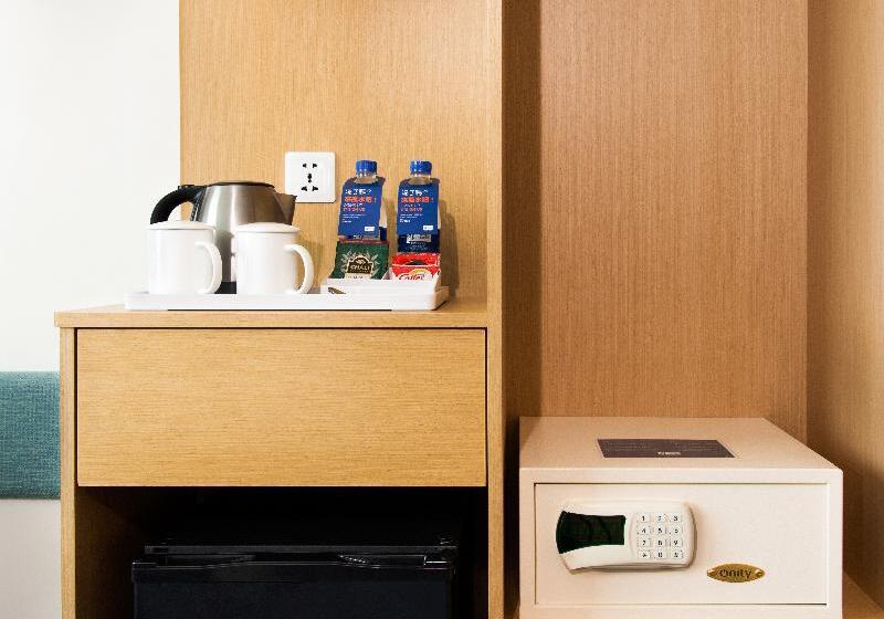 اتاق استاندارد با تخت دو نفره بزرگ, Holiday Inn Express Macau City Centre, An Ihg