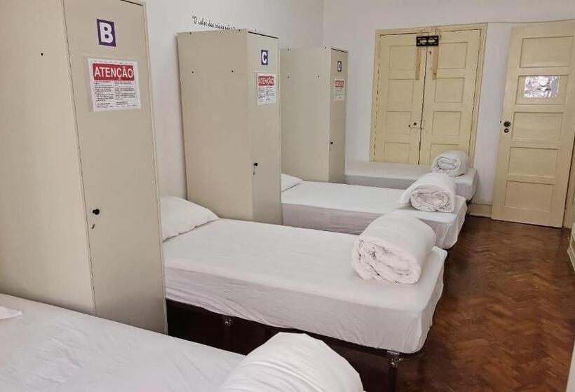 اتاق استاندارد چهارنفره با سرویس بهداشتی مشترک, Brother S Rooms