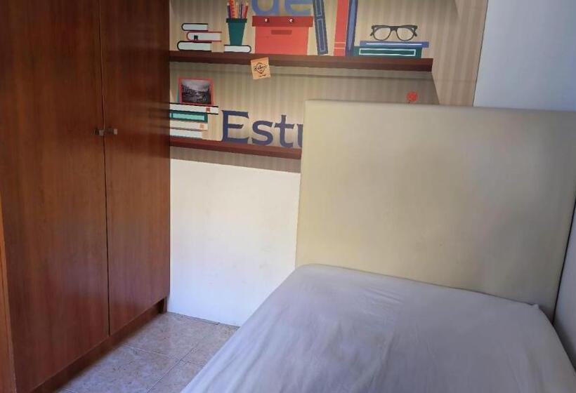اتاق استاندارد یک نفره, Brother S Rooms