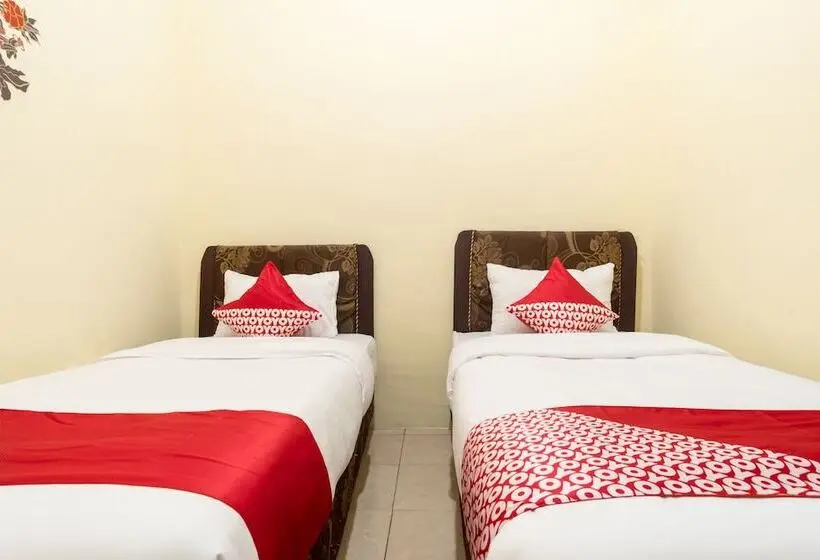 スタンダードルーム, Penginapan Nia Mandiri Syariah By Oyo Rooms