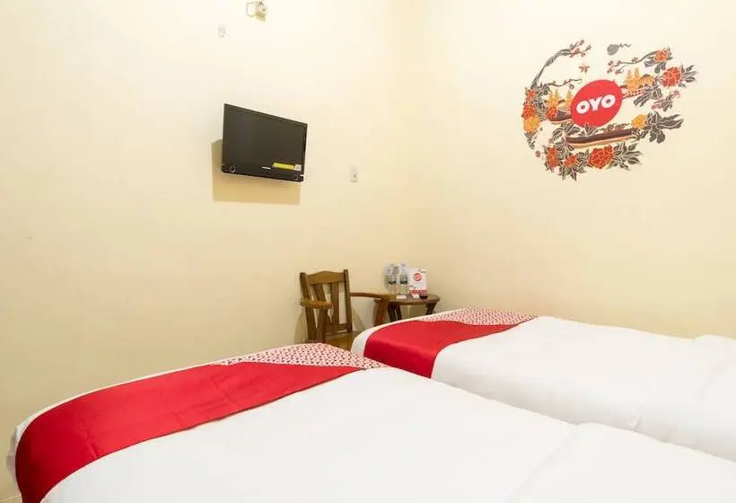 スタンダードルーム, Penginapan Nia Mandiri Syariah By Oyo Rooms