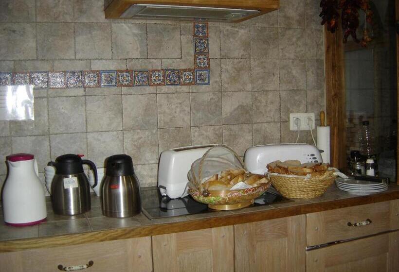 اتاق استاندارد با سرویس بهداشتی مشترک, Agroturismo  La Bardena Blanca Ii