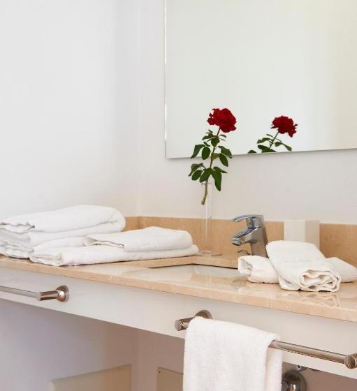 اتاق استاندارد, Son Capellot