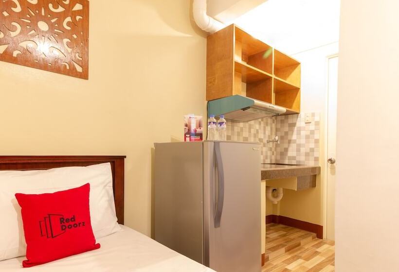 اتاق استاندارد, Reddoorz Near Pnr Espana Station