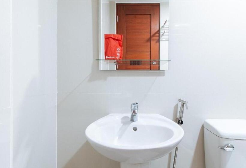 اتاق استاندارد, Reddoorz Near Pnr Espana Station