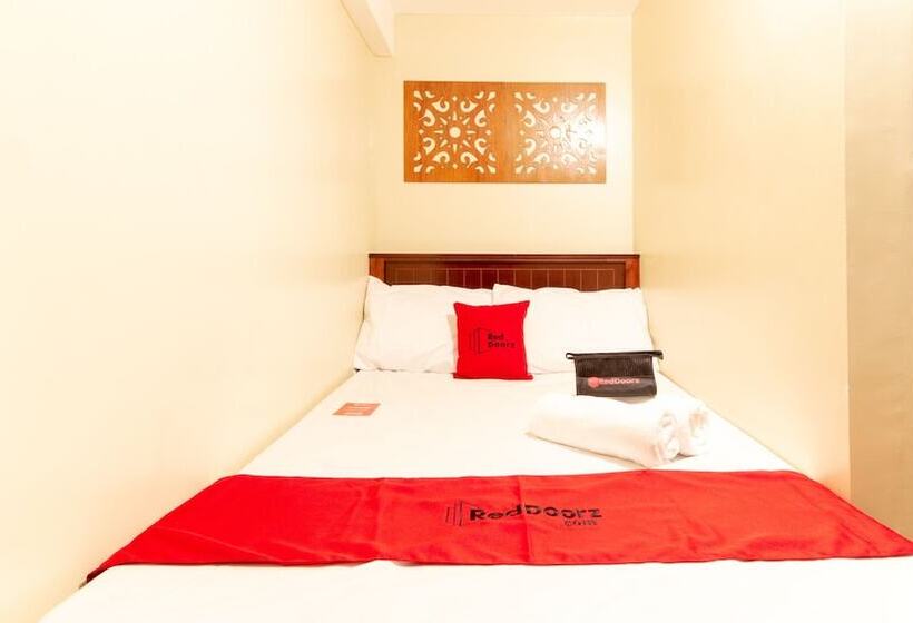 스탠다드 룸, Reddoorz Near Pnr Espana Station