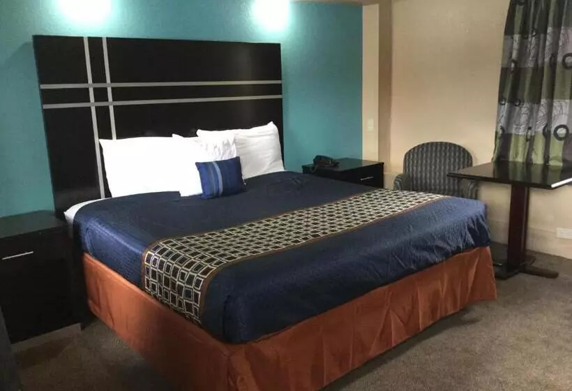 Deluxe Suite King Bed, Best Motel