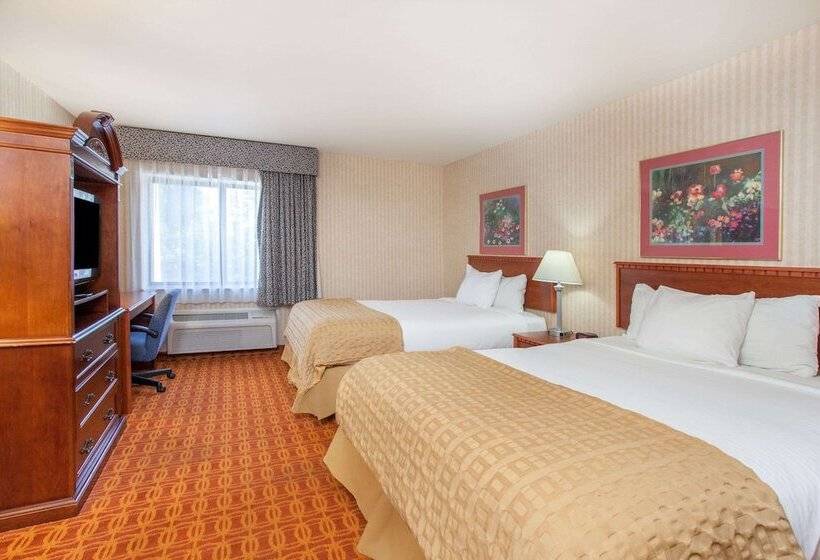 غرفه قياسيه سريرين مزدوجين, Baymont By Wyndham Detroit/roseville