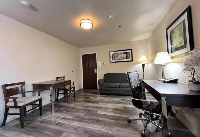 سوئیت با تخت بزرگ, Best Western Americana