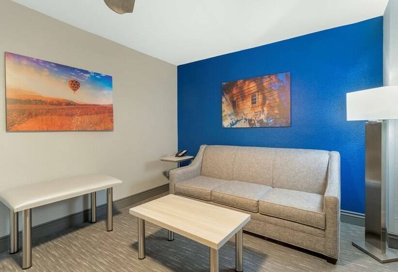 スイート, Best Western Plus Magnolia Inn & Suites