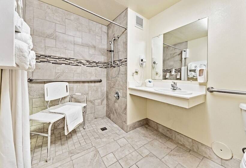 غرفة قياسية, Branson Towers