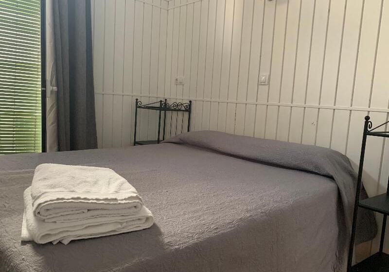 מיטת קינג בסוויטה, Fairfield By Marriott Inn & Suites Louisville Airport