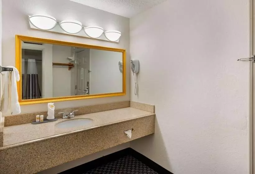 ２ダブルベッドのスタンダードルーム, La Quinta Inn By Wyndham Ft. Lauderdale Tamarac East