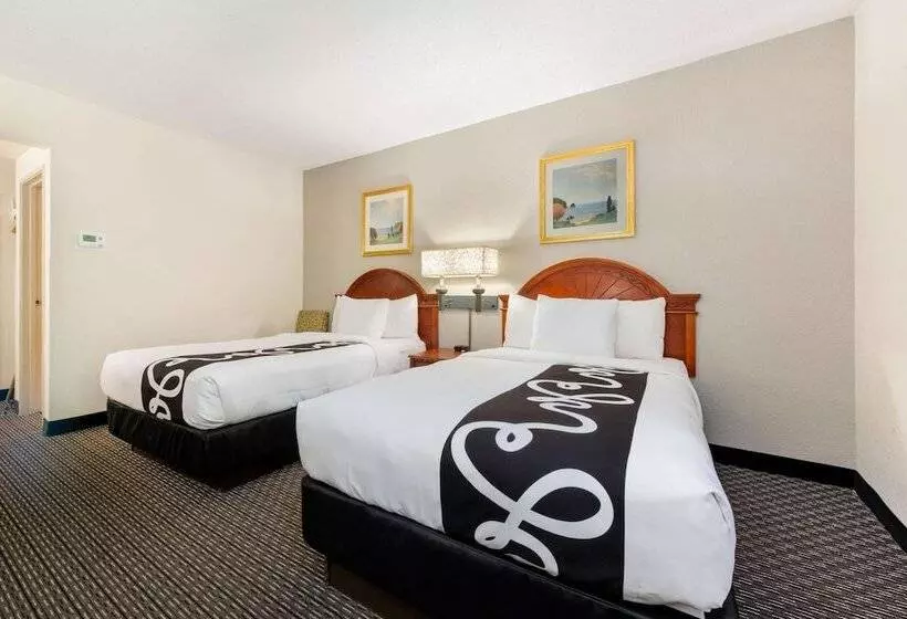 ２ダブルベッドのスタンダードルーム, La Quinta Inn By Wyndham Ft. Lauderdale Tamarac East