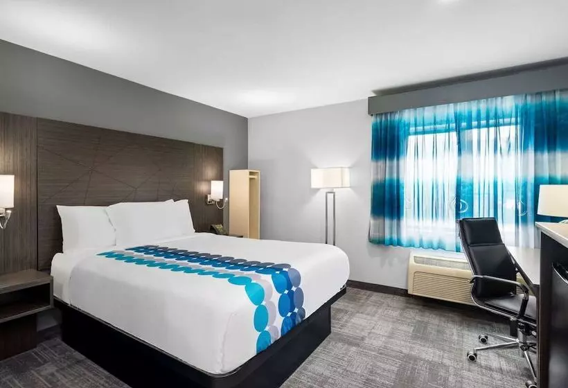 اتاق دلوکس مخصوص معلولین, La Quinta Inn By Wyndham Indianapolis Airport Executive Dr