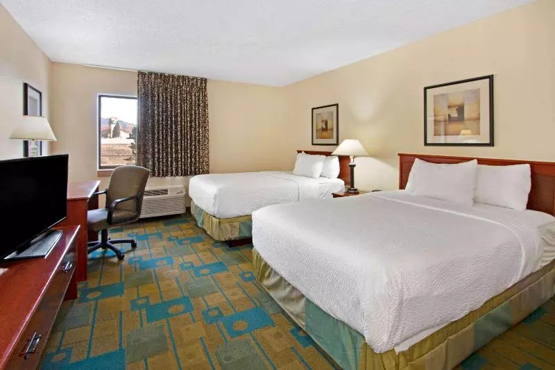 デラックスルーム, La Quinta By Wyndham Albuquerque Journal Ctr Nw