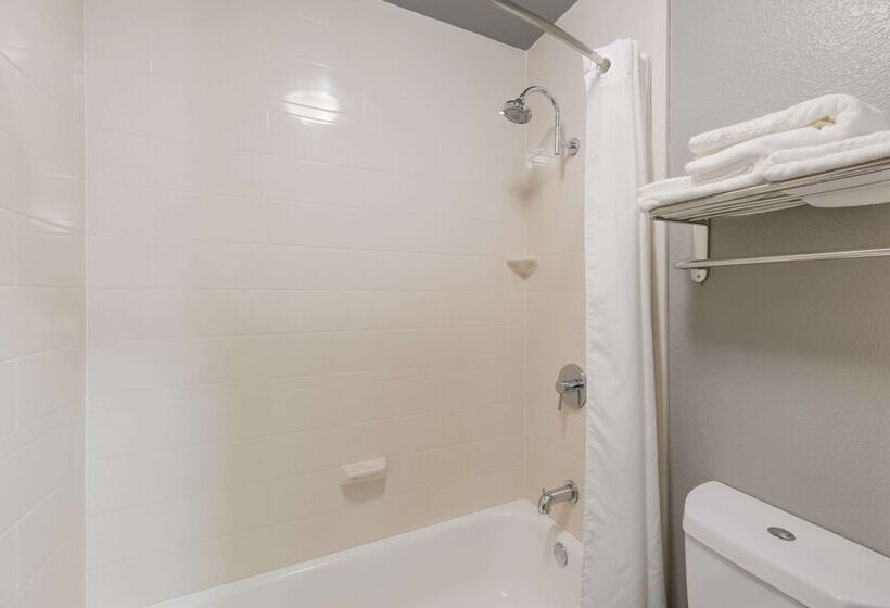 اتاق استاندارد با تخت بزرگ, Quality Inn Alpine