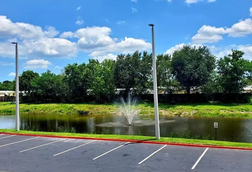 キングサイズベッドのスタンダードルーム, Vero Beach Inn & Suites Vero Beach I 95