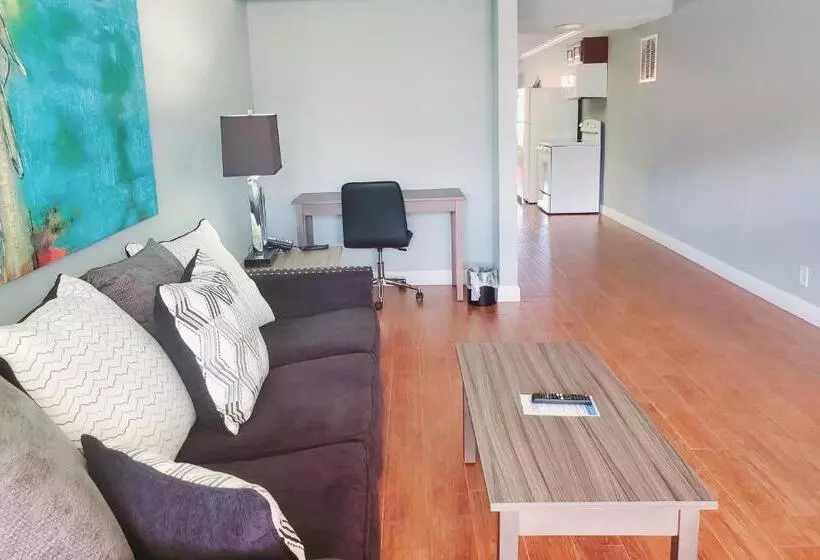 プールビュースイート, Vero Beach Inn & Suites Vero Beach I 95