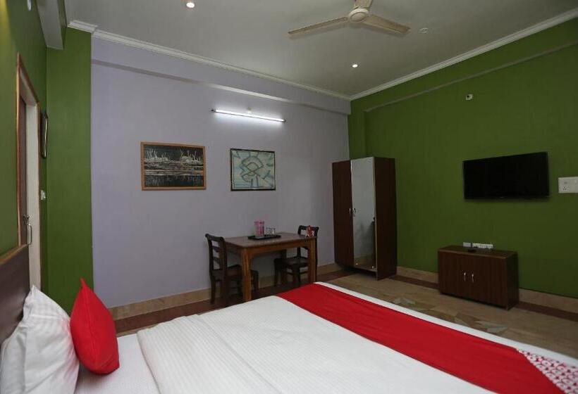 اتاق استاندارد, Super Collection O Sara Grand Near Ram Manohar Lohia Hospital