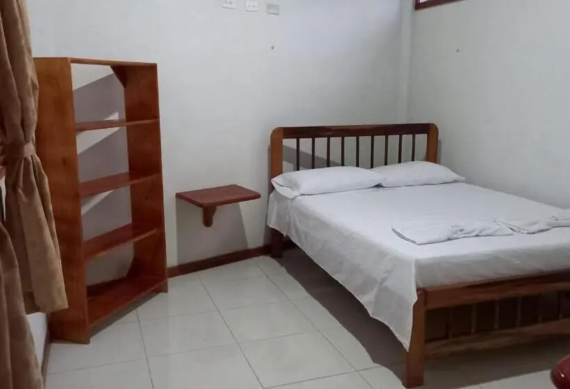 スタンダードルーム, Hostal Zurymar Capurganá