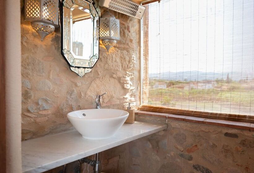 标准间, Can Tallada