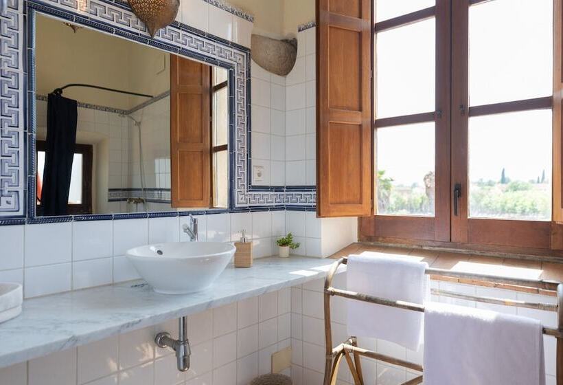 标准间, Can Tallada