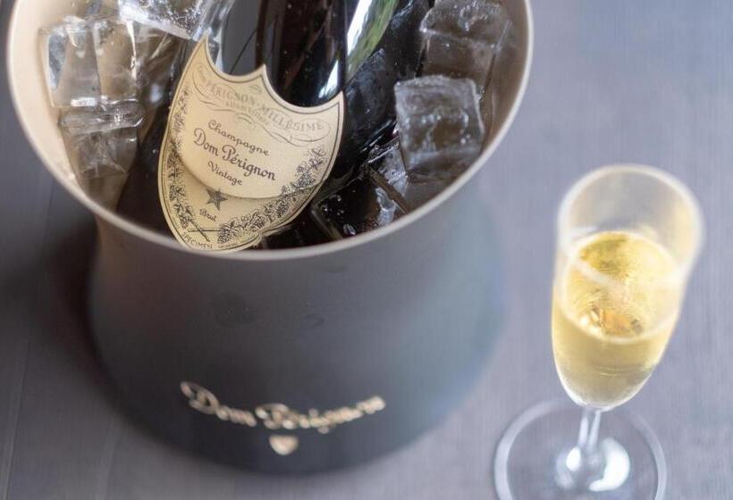 جناح مطلّ علي الحديقة, Kamakura Cocon