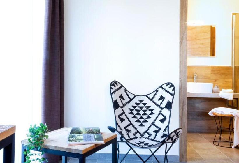 اتاق استاندارد, Hirondelle Locanda