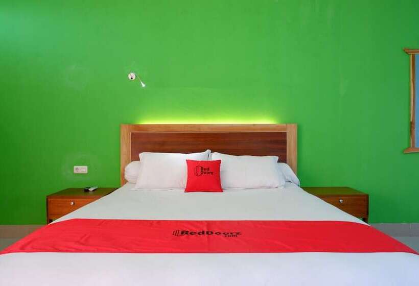标准间, Reddoorz Near Taman Makam Pahlawan Tatura