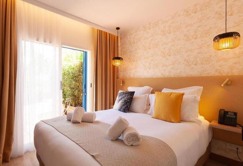 חדר סופריור, La Piscine