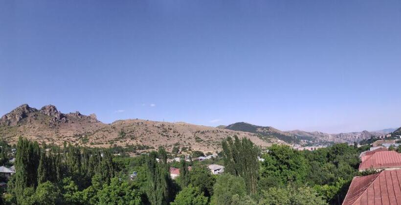 חדר סטנדרט נוף להרים, Verishen Guest House B&b