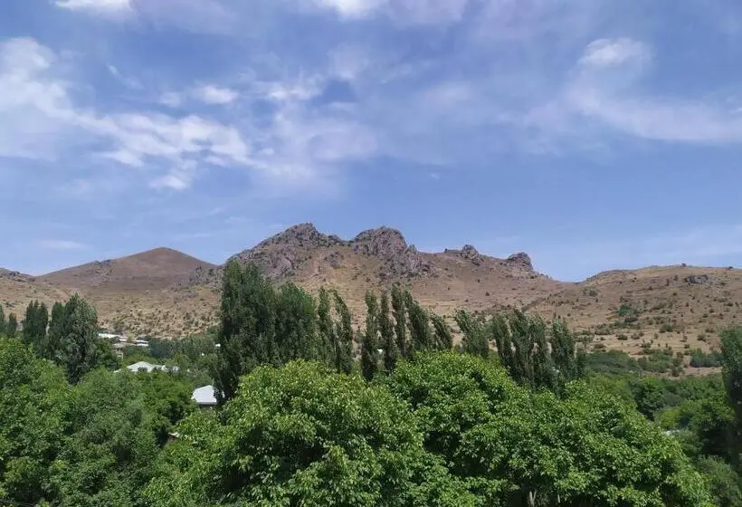 اتاق خانوادگی, Verishen Guest House B&b